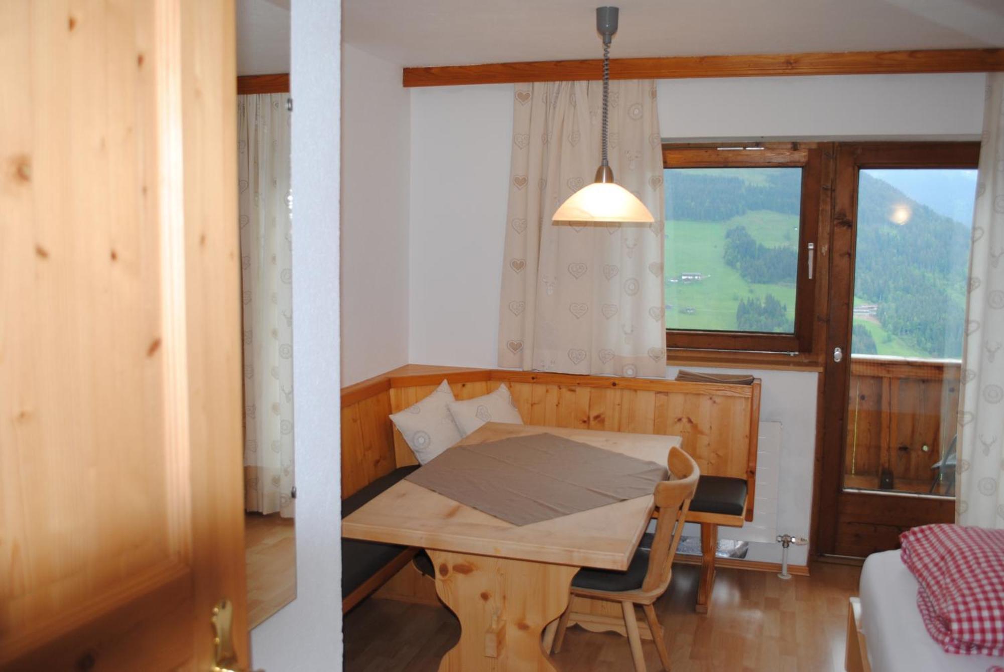 Apartamento Siedlerhof Hopfgarten im Brixental Habitación foto